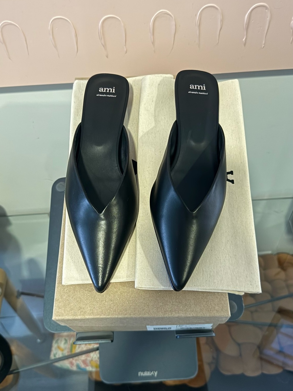 ami Alexandre Mattiussi Black Pointed Leather Mules